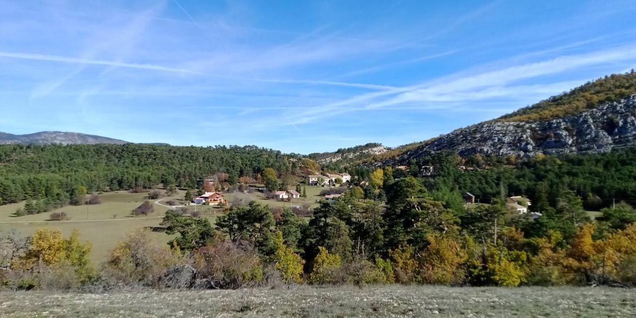 Montagne, Mer Et Verdon Séranon Exterior foto