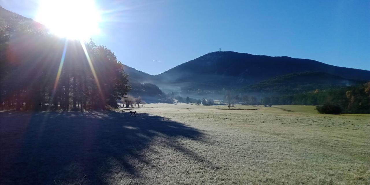 Montagne, Mer Et Verdon Séranon Exterior foto